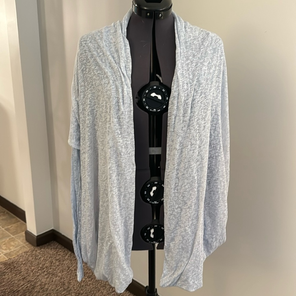 Final Sale! Free People Hoodie Shrug